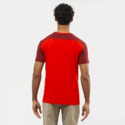 T-shirt Pour Homme Salomon Essential Colorblock Fiery Red SS22 -Plein Air Équipement Magasin t shirt pour homme salomon essential colorblock fiery red ss22 162418 650x650 g2