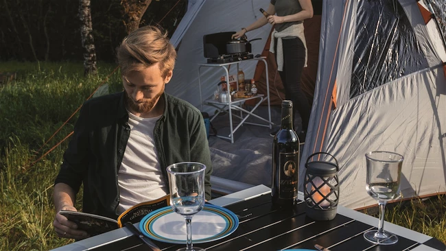 Table Easy Camp Rennes M Black SS22 2 Table Easy Camp Rennes M Black SS22 – Image 2